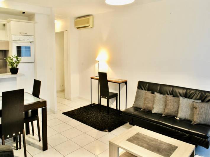 Gîte pour 4 personnes, avec balcon dans Gare De Cannes - 2