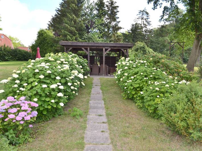 Schloss für 3 Personen, mit Garten, mit Haustier in Biendorf - 2