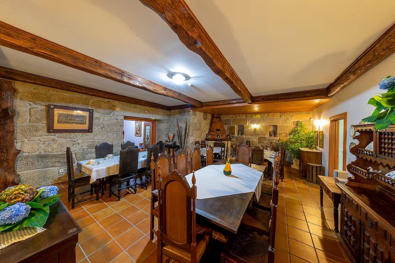 Vakantiehuis 'De Valdemar' met Uitzicht op de Bergen, Wi-Fi en Airconditioning in Margaride (Santa Eulália), Várzea, Lagares, Varziela e Moure, Felgueiras