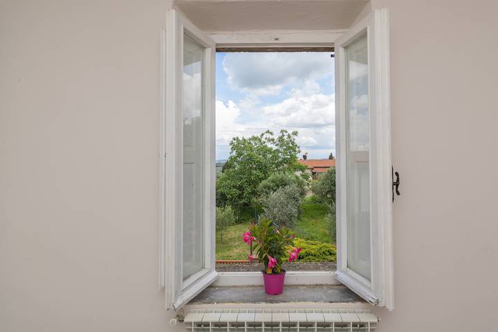 Appartamento intero, Appartamento 'Appartamento Sole' con giardino in comune, Wi-Fi e aria condizionata in Volterra, Pisa e dintorni