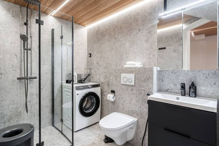 Ganze Wohnung, Stylish Loft next to City Center & Lake Pyhäjärvi in Pirkanmaa
