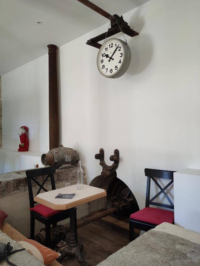 Gîte pour 4 personnes, avec jardin à Pérouges - 4