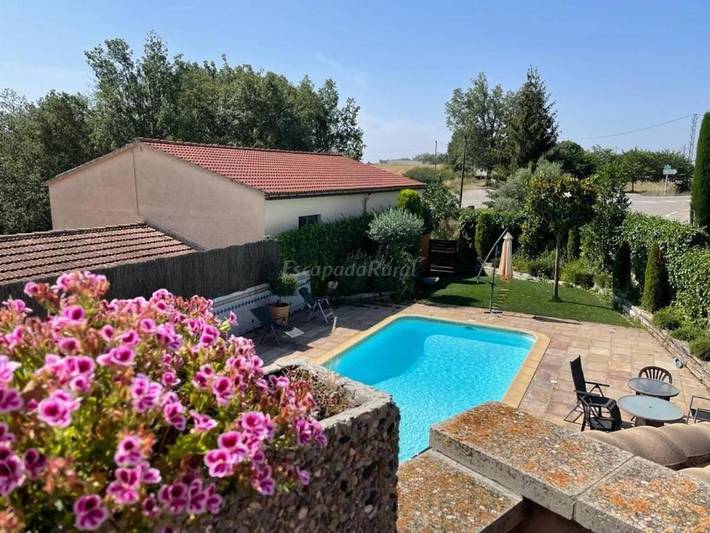 Apartamento de vacaciones para 7 personas, con piscina además de vistas y terraza - 1