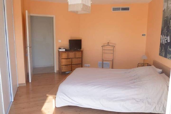 Location de vacances pour 10 personnes, avec Terrasse et Jardin à Laudun-l'Ardoise - 3