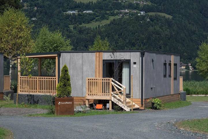 Chalet für 4 Personen, mit Terrasse und Whirlpool am Ossiacher See
