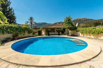 Villa in Pollença Stadt, Pollença für 6 