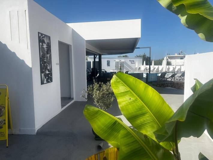 Location de vacances pour 4 personnes, avec piscine ainsi que vue et jardin à Faliráki - 2