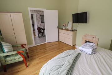 Cottage for 5 People in Lough Conn, County Mayo, Photo 3