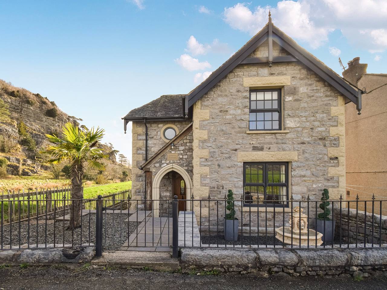 Winster Cottage in Grange-over-Sands, Lake District