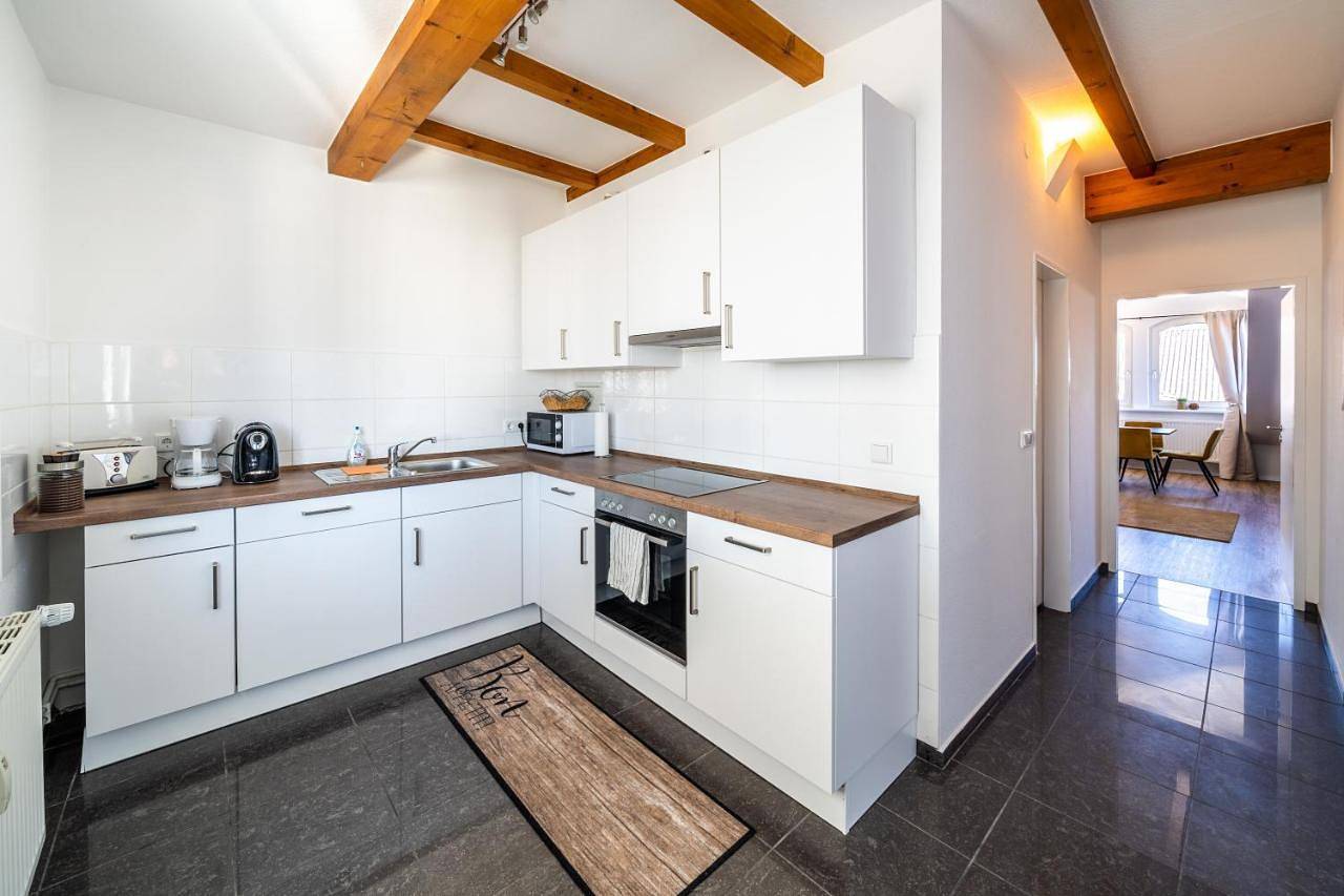 Ganze Wohnung, Stylisches Penthouse zentral Tischfussball 100m2 Wii in Hannover Mitte, Hannover