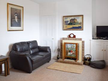 Vacation Rental for 6 Guests in Sandown, Isle of Wight, Picture 3