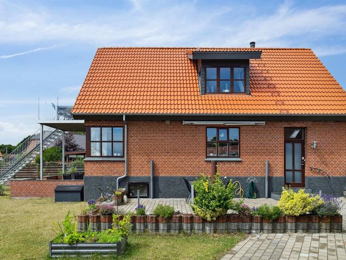 Feriehus for 6 personer, med terrasse i Sæby