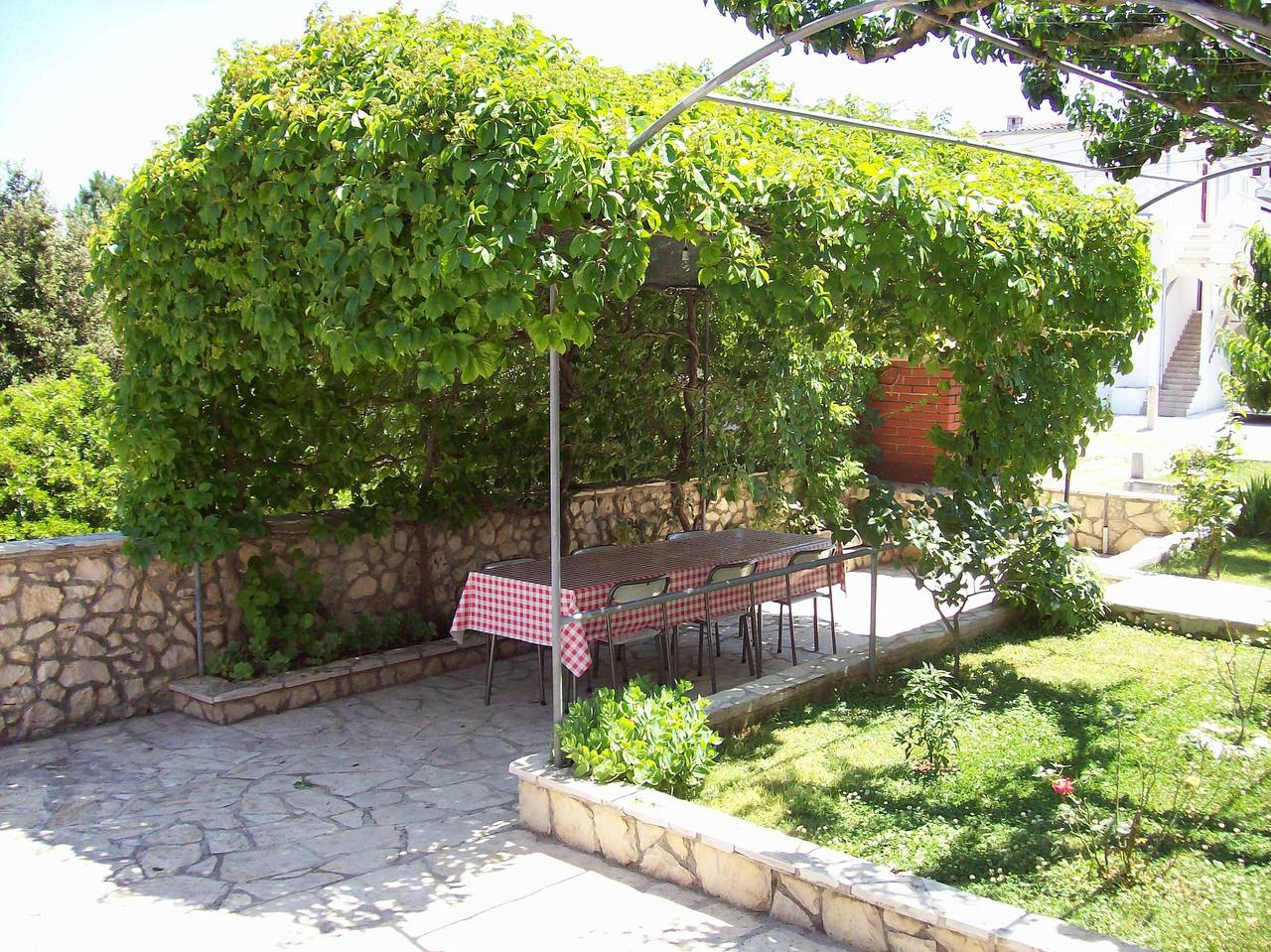 Cijeli apartman, Jednosobni apartman s terasom i pogledom na more Sevid, Trogir A-11505-b in Sevid, Splitsko-dalmatinska županija