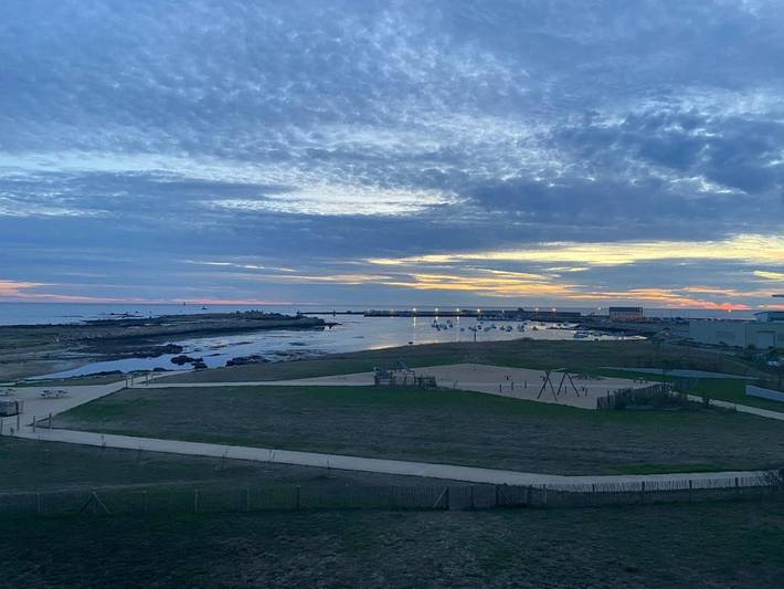 Gîte pour 2 personnes, avec jardin ainsi que piscine et vue dans Saint-Guénolé - 2