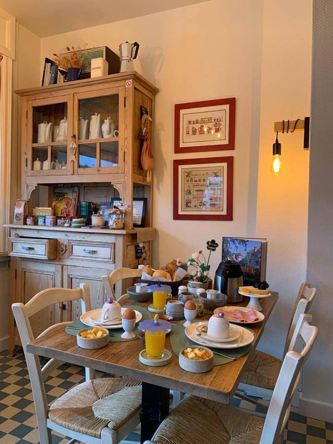 Deluxe Double Room with Shower in La Panne, Côte belge