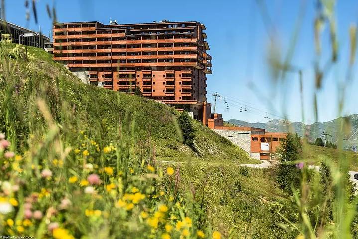 Gîte pour 6 personnes, avec Piscine ainsi que Sauna et Vue dans Plagne 1800 - 4