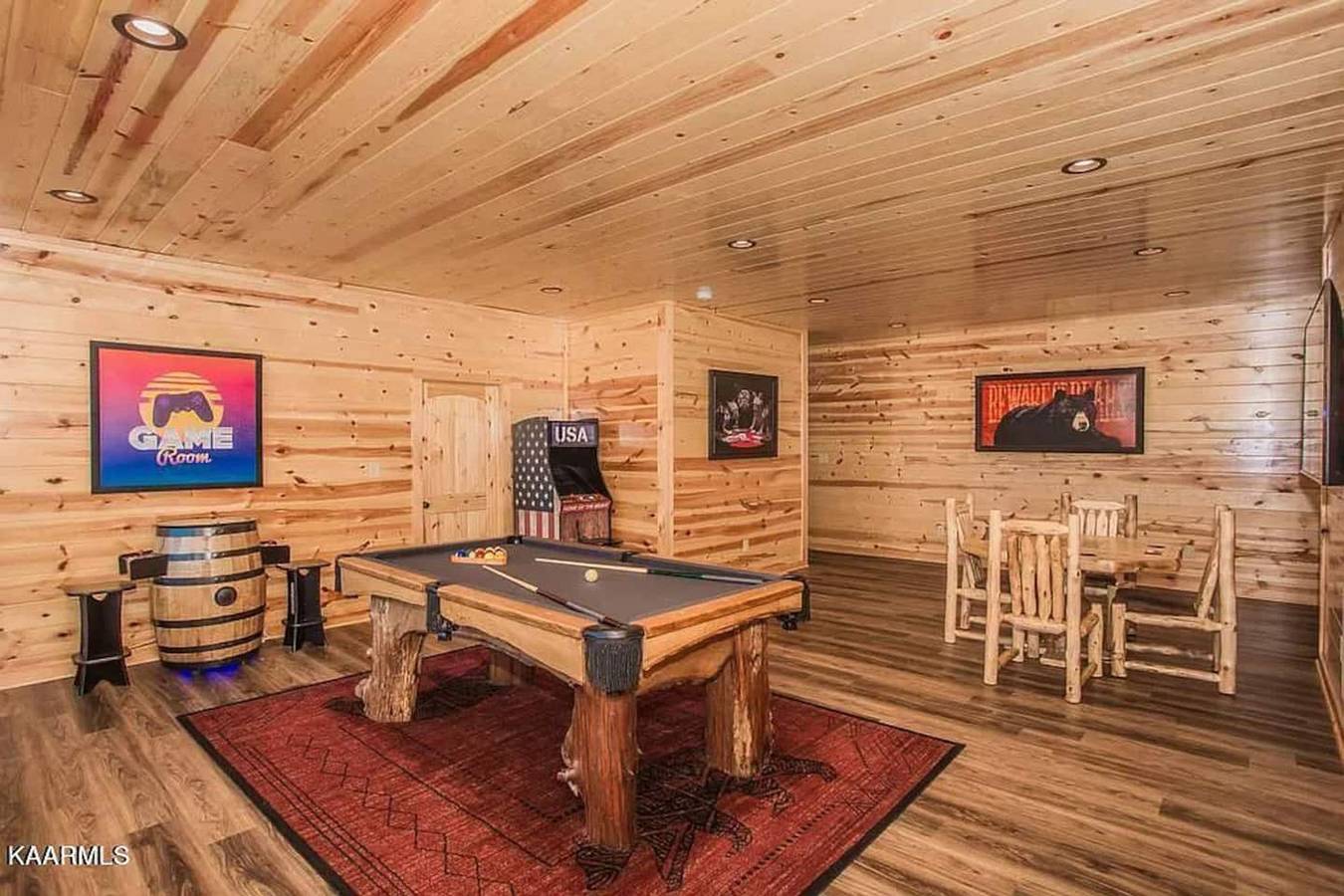 Private Pool, Home Theater, Game Room, Phenomenal Views! in Sevier County