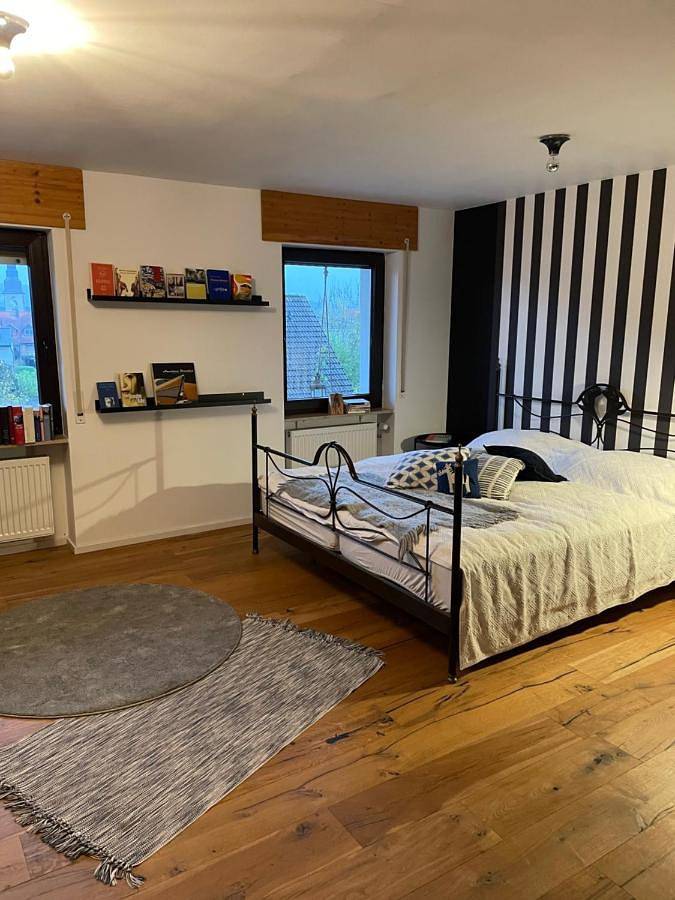 Ferienwohnung für 3 Personen, mit Balkon und Terrasse sowie Garten und Ausblick in Obernburg am Main