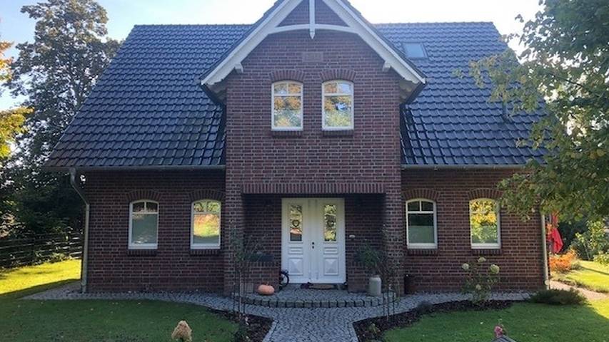 Ferienwohnung für 4 Personen, mit Garten in Zirkow