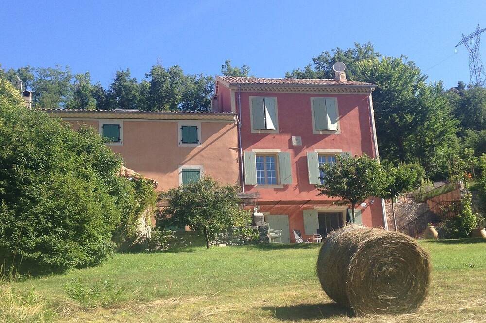 Ganze Wohnung, Castellane die Verdon-Schlucht Groß neues Studio in Castellane, Regionaler Naturpark Verdon