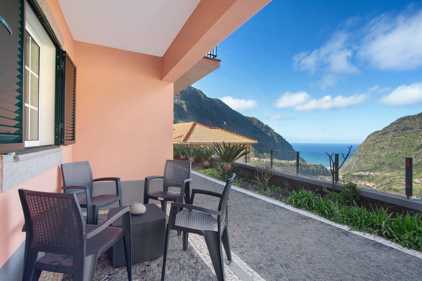 Holiday Home 'Cristina Grand' with Sea View, Private Terrace and Wi-Fi in São Vicente (Madeira), Madeira
