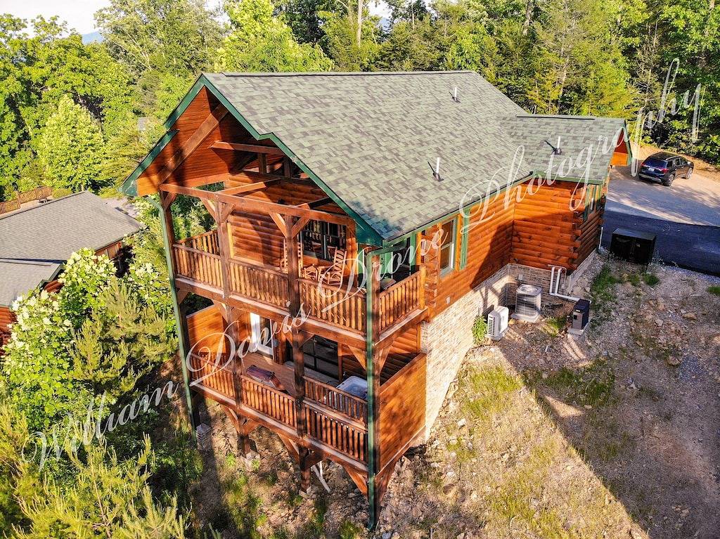 Brandneue, luxuriöse, beheizte Poolkabine nur wenige Minuten von der Innenstadt von Gatlinburg entfernt! in Gatlinburg, Sevier County