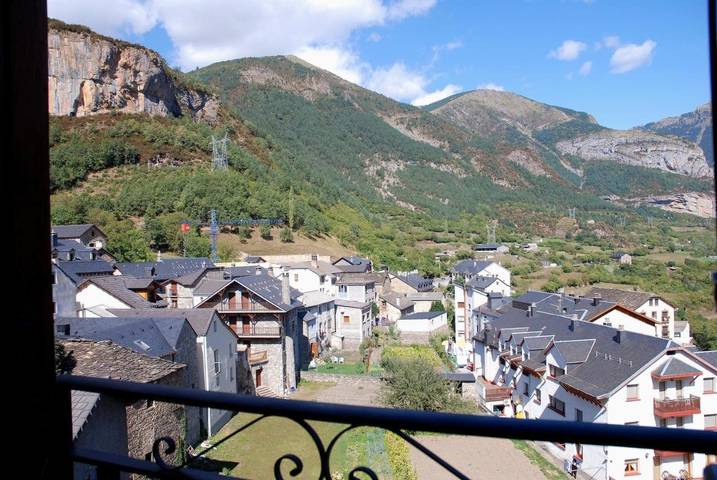Gîte pour 6 personnes, avec balcon et vue à Torla - 2