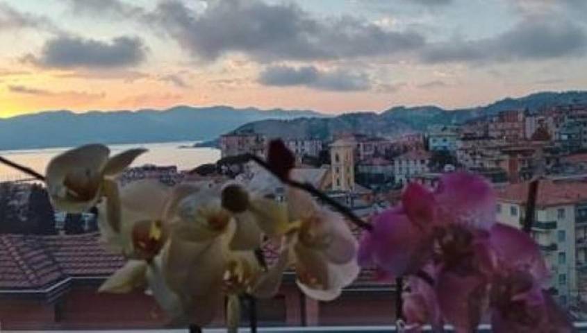 Ferienwohnung für 5 Personen, mit Balkon in Lerici