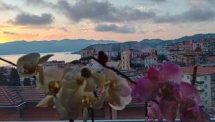 Ferienwohnung für 5 Personen, mit Balkon in Lerici