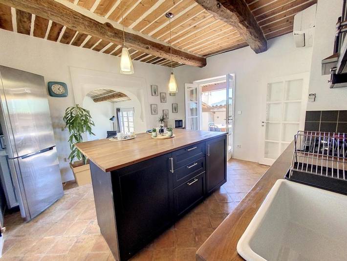 Gîte pour 4 personnes, avec terrasse, animaux acceptés à Dauphin (homonymie)