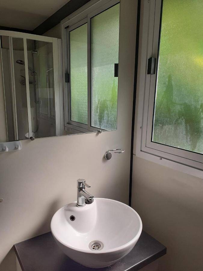 Location de vacances pour 2 personnes, avec vue et terrasse ainsi que jardin et piscine dans Région de Zadar - 4