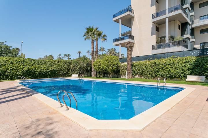 Escapadas de fin de semana para 4 personas, con Jardín y Piscina para niños en Alicante