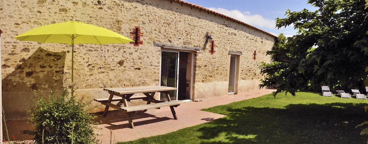 Gîte pour 5 personnes, avec piscine, animaux acceptés