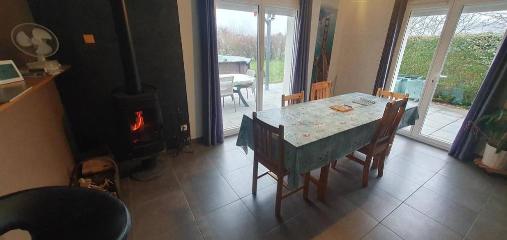 Gîte pour 4 personnes, avec jardin et piscine ainsi que bassin pour enfant et vue à Montfaucon (Doubs) - 3