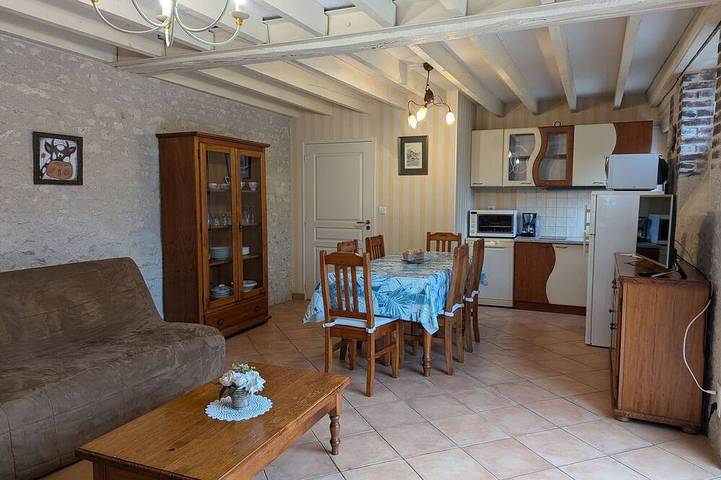 Gîte pour 4 personnes, avec terrasse, animaux acceptés