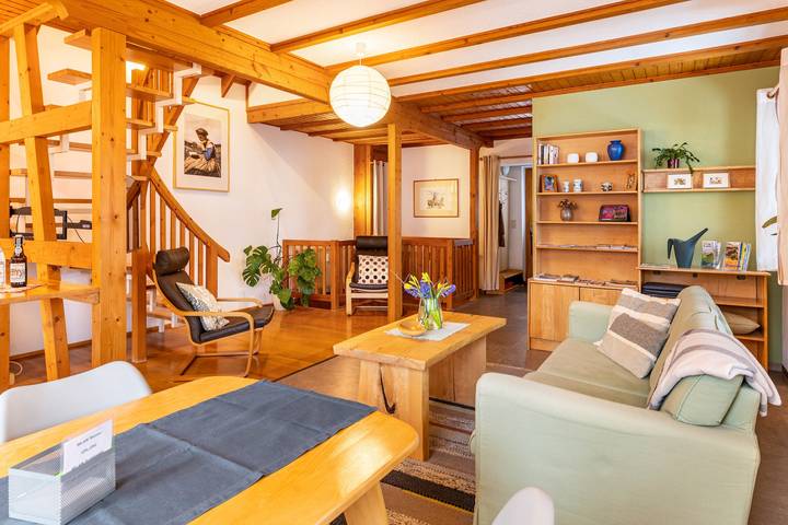 Ferienwohnung für 4 Personen, mit Balkon und Garten in Saalfeld/Saale