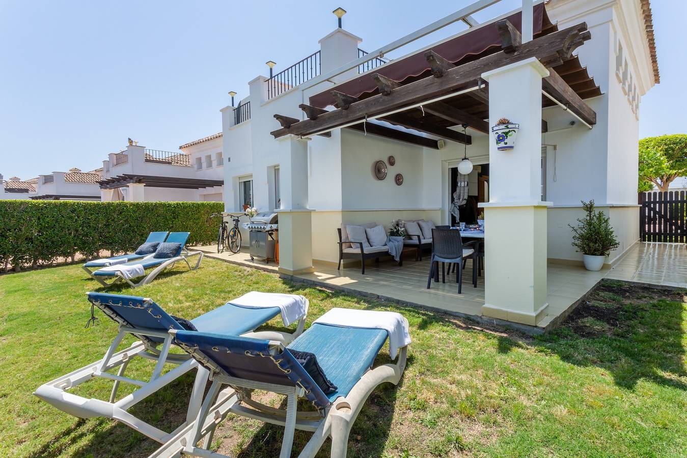 Spa & Golf Villa Denton de lujo con jardín, jacuzzi, aire acondicionado y Wi-Fi in Torre-Pacheco, Costa Cálida