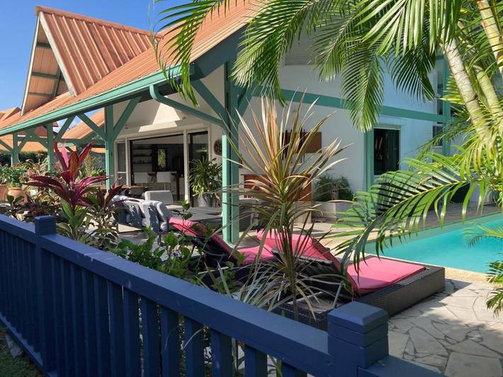 Chalet para 6 personas, con terraza y piscina - 1