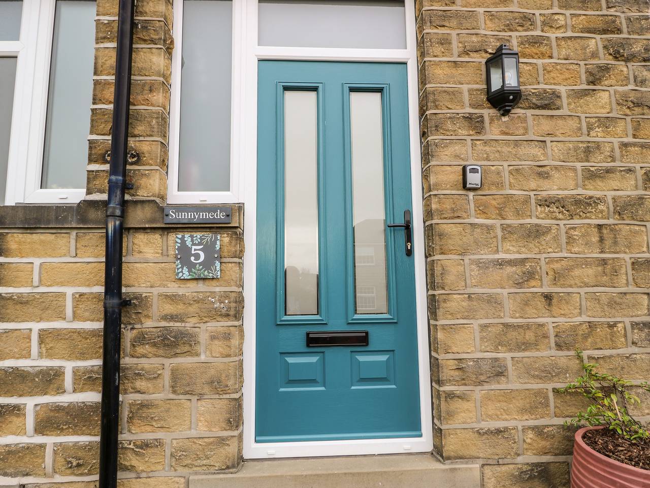 Sunnymede in West Yorkshire