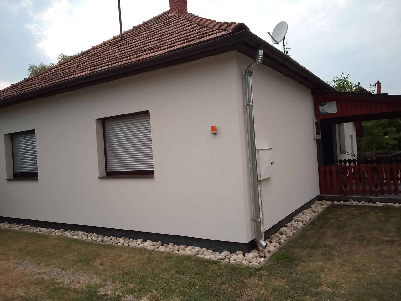 Ferienhaus mit Waschmaschine und Gartenpavilion  in Balatonfenyves, Plattensee Südufer