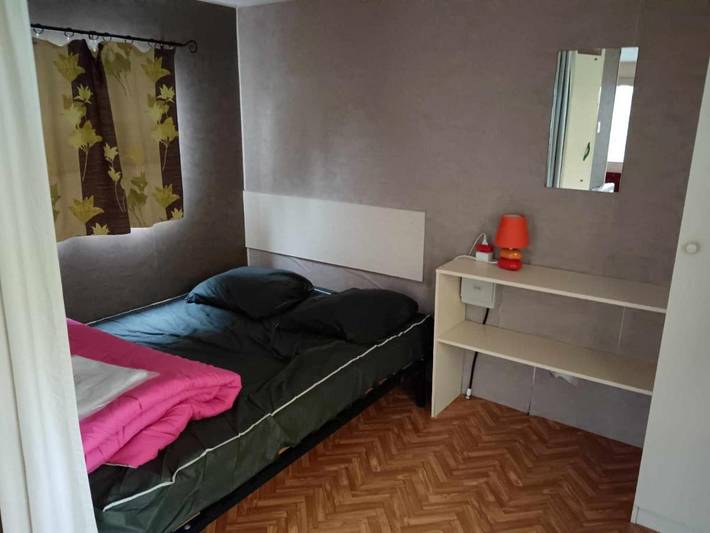 Location de vacances pour 4 personnes, avec vue et terrasse à La Tour-d'Auvergne - 4