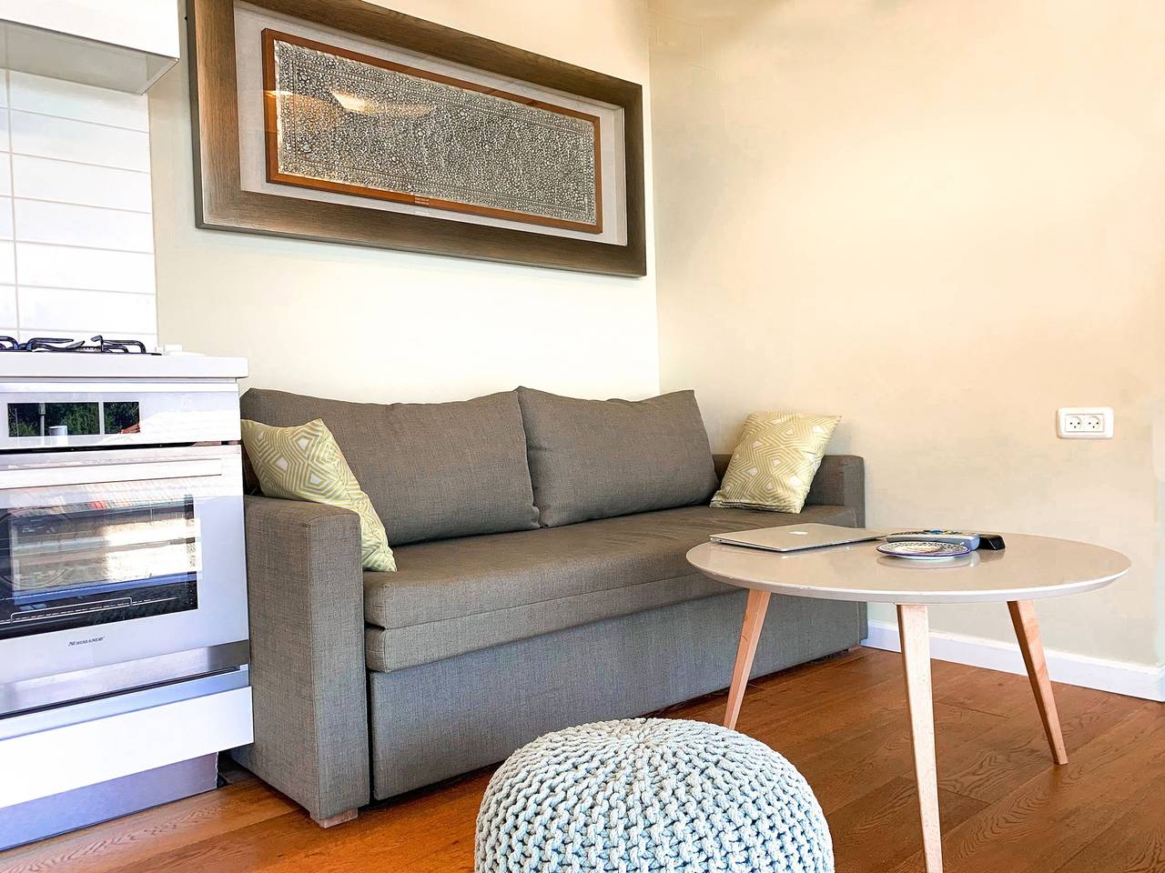 Entire apartment, Mamad Chic 1Br in City Center by Feelhome in Jerusalem, Jerusalem District