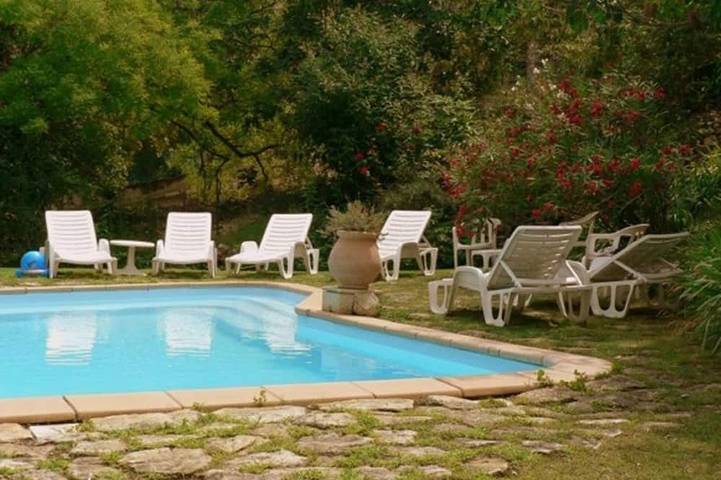 Gîte pour 4 personnes, avec piscine ainsi que jardin et terrasse à Saint-André-de-Roquepertuis - 4