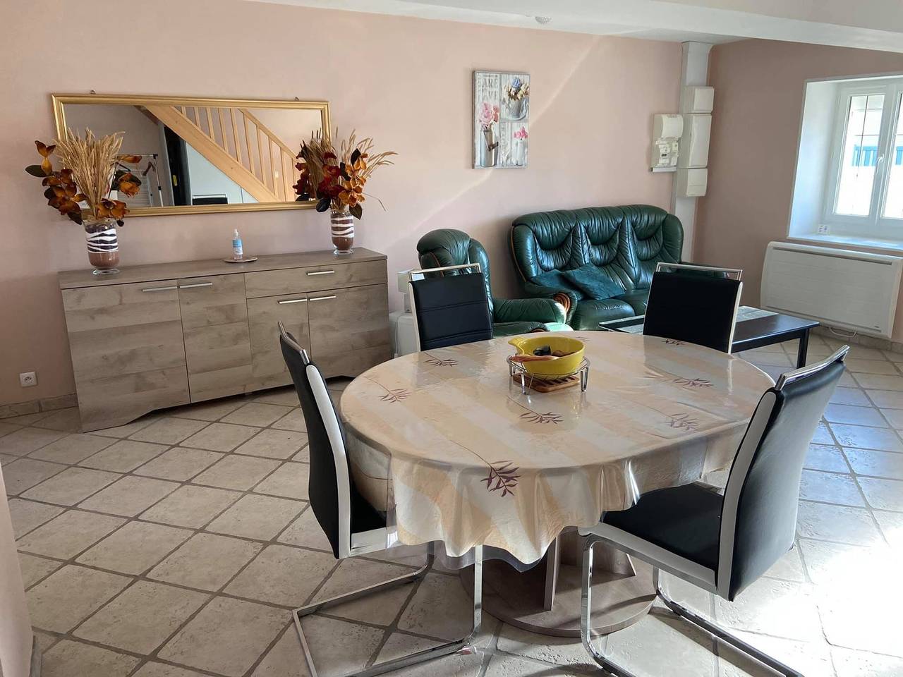 Casa de Vacaciones 'Les Sassiers' con Vista al Lago, Terraza Común y Wi-Fi in Saint-Firmin-sur-Loire, Región de Montargis
