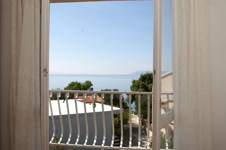 Maison d’hôte pour 7 personnes, avec jardin ainsi que terrasse et vue, animaux acceptés à Tučepi - 4