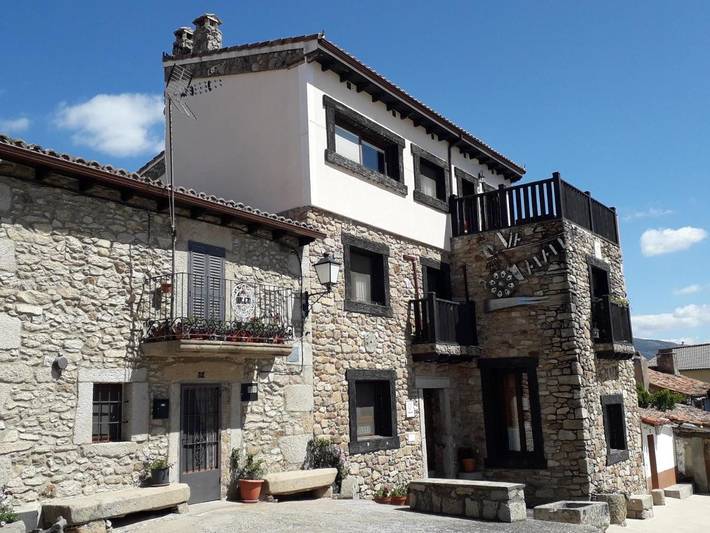 Casa rural para 12 personas, con vistas y terraza en Trasierra-Tierras de Granadilla