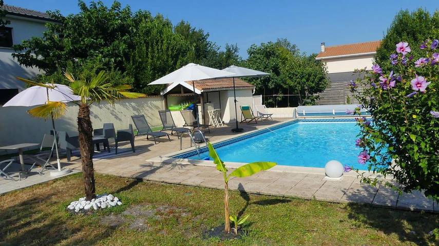 Apartamento de vacaciones para 4 personas, con piscina y jardín - 1