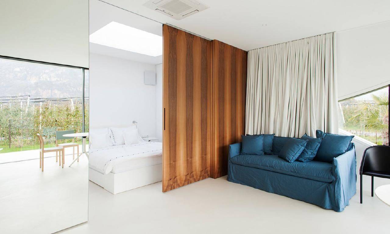 Mirror House North in Oltrisarco-Aslago, Bolzano