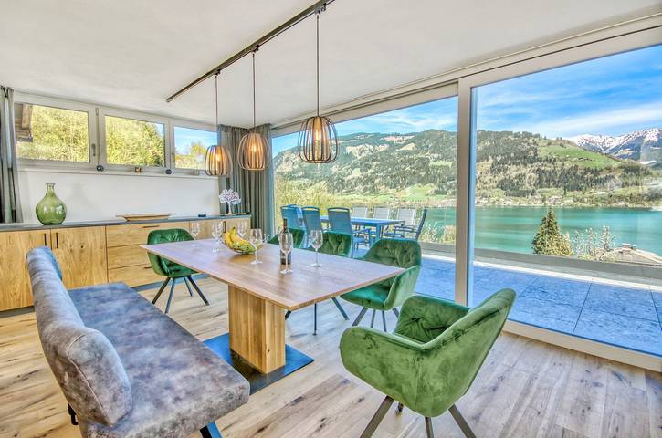 Ferienhaus für 9 Personen, mit Balkon und Balkon/Terrasse sowie Terrasse und Garten in Zell am See
