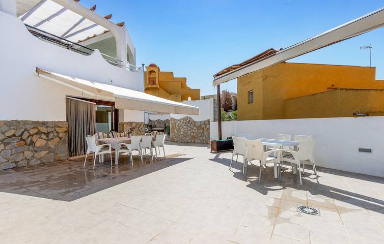 Location de vacances pour 8 personnes, avec Terrasse et Piscine à Águilas